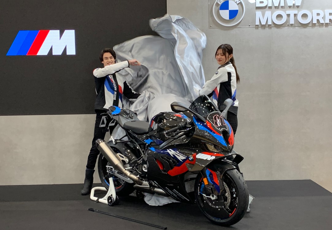 【特集・東京MCショー トップのPR】BMWグループJ／佐伯要・Gマネージャー　　世界販売「20万台」達成　　新型「M 1000 RR」公開