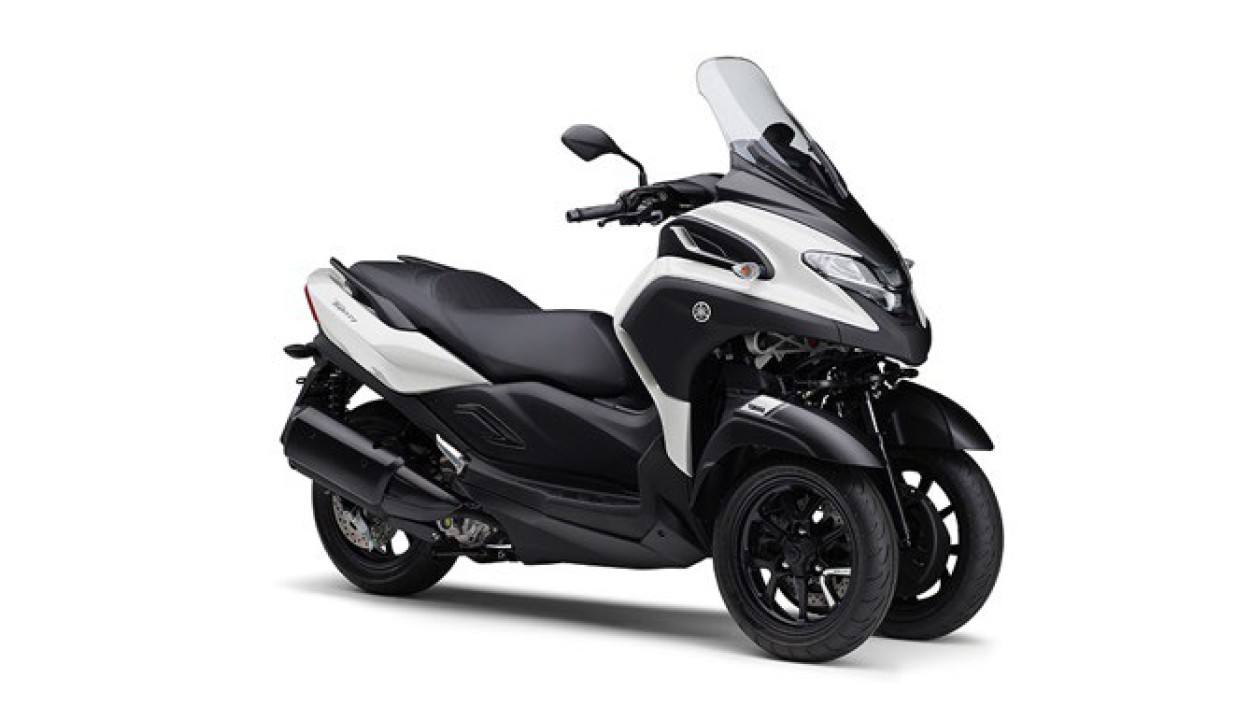 ヤマハ「TRICITY300」新色発売　　フロント2 輪の300cc