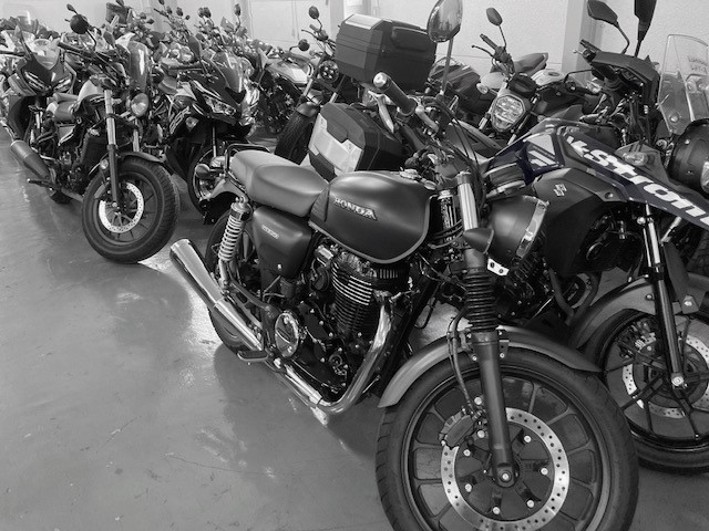 1月「中古バイク平均単価」高値続く　　業者オークション／JABA調べ　　取引活発で成約率も上昇