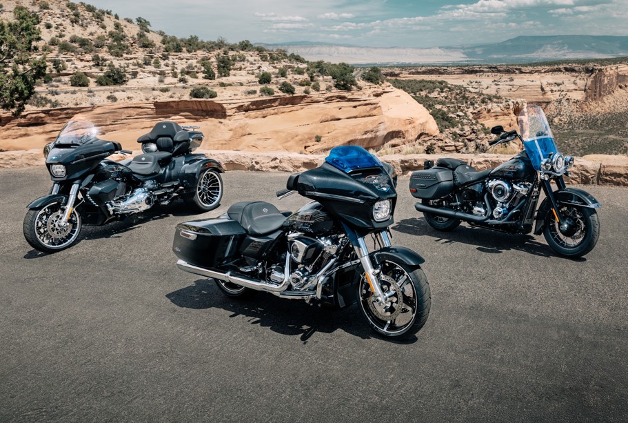 ハーレーダビッドソン　新型トライク3モデルと限定記念モデル発売　　建国250周年記念車も展開
