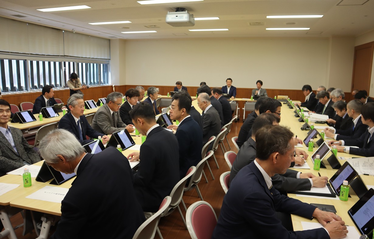自民党の二輪車問題対策PT、新役員でスタート　　第23回の会合開く　　　「高速道路料金」改定に進展か