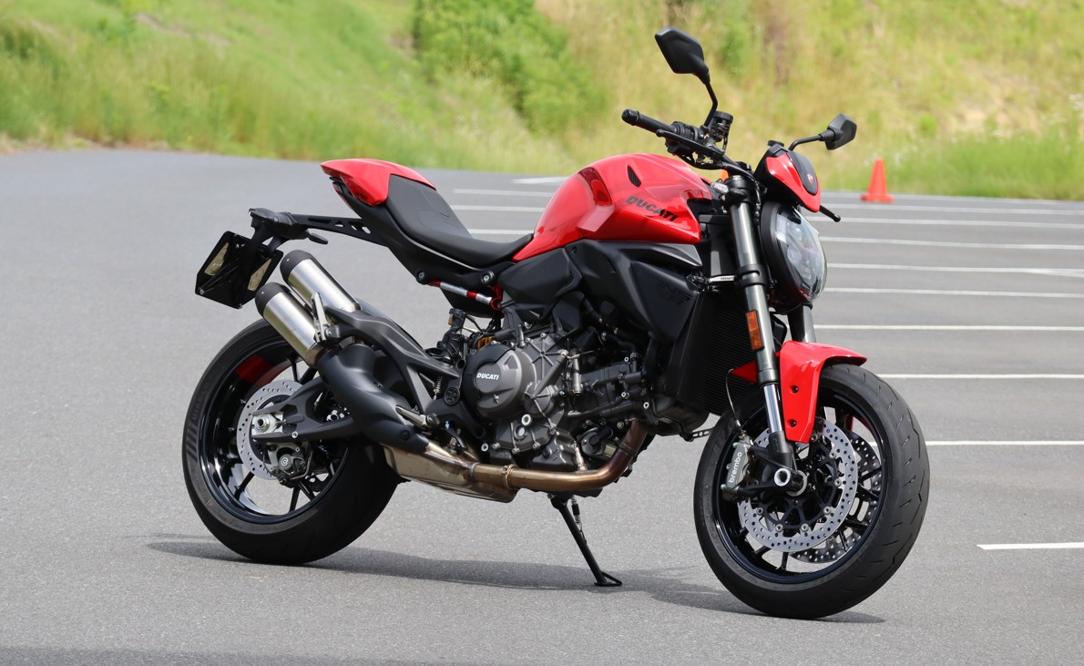 ドゥカティ、新型「Monster＋」発売　　大幅に刷新、軽量化と電子制御を強化