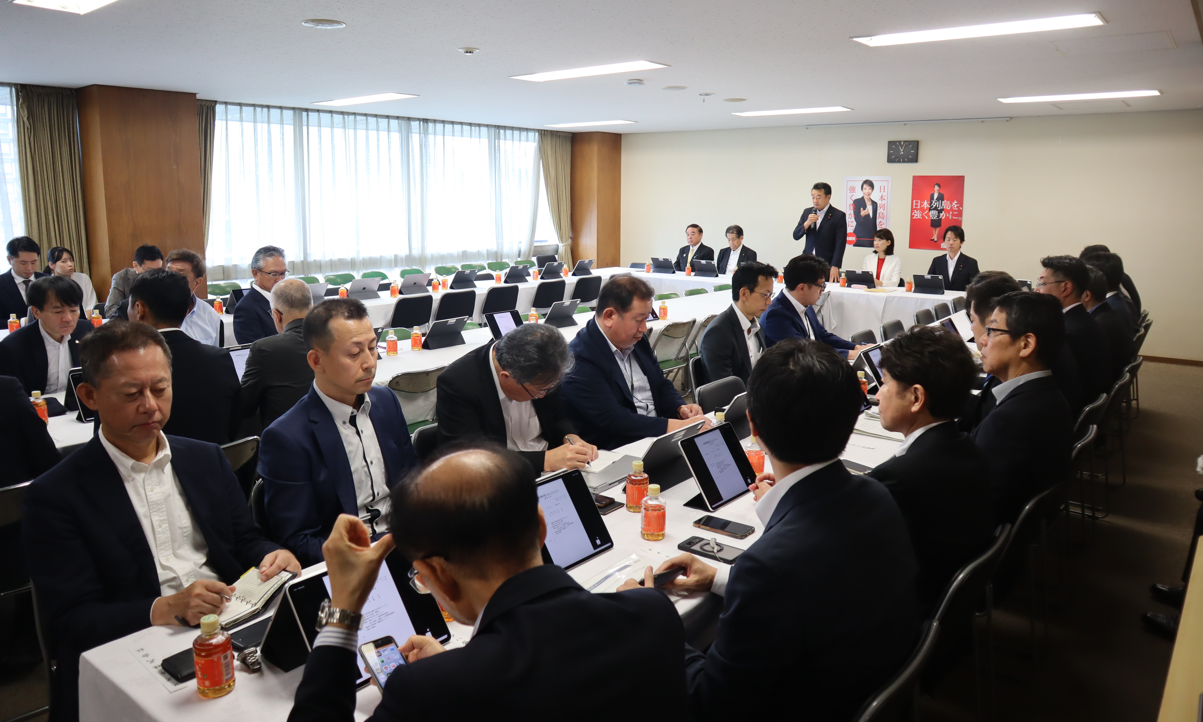 二輪店の「自賠責保険取扱い」などで　　　自民党・二輪車問題対策PTが会合